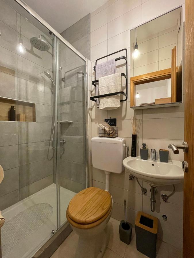 Studio Central Square Gospic Ngoại thất bức ảnh